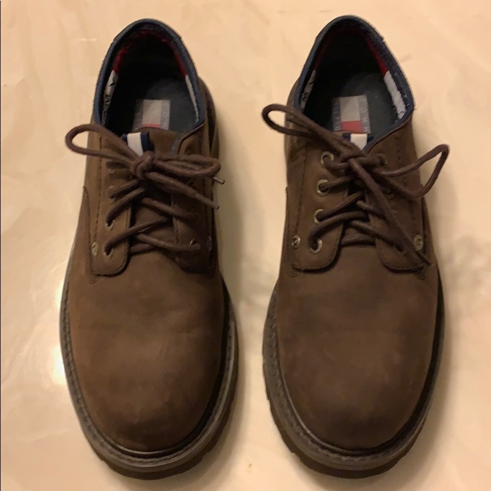 Tommy Hilfiger men’s Brown  suede shoes size11.5M